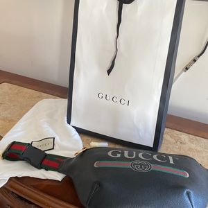 Authentic Gucci belt (Fanny) bag